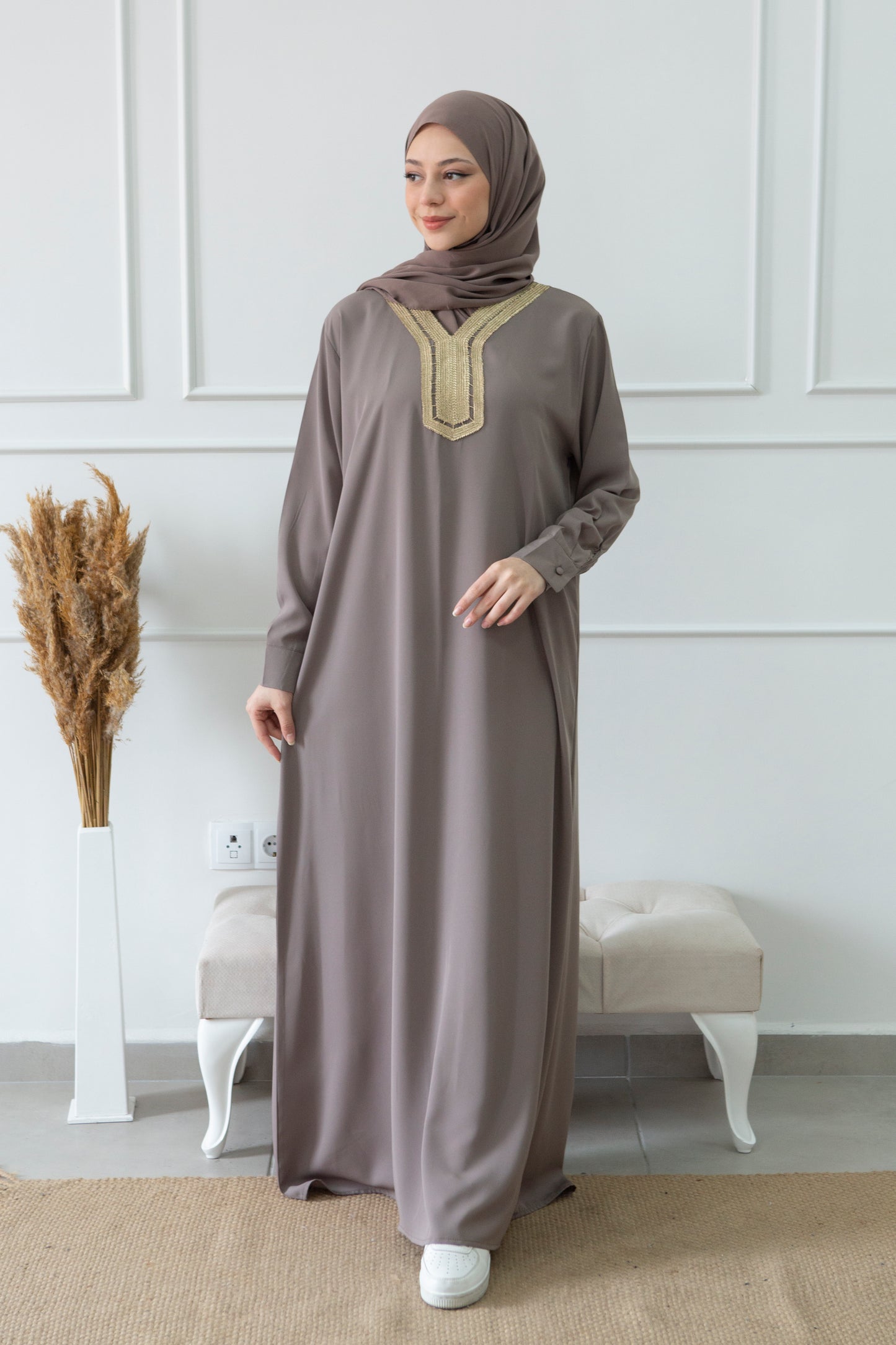 Abaya brodée