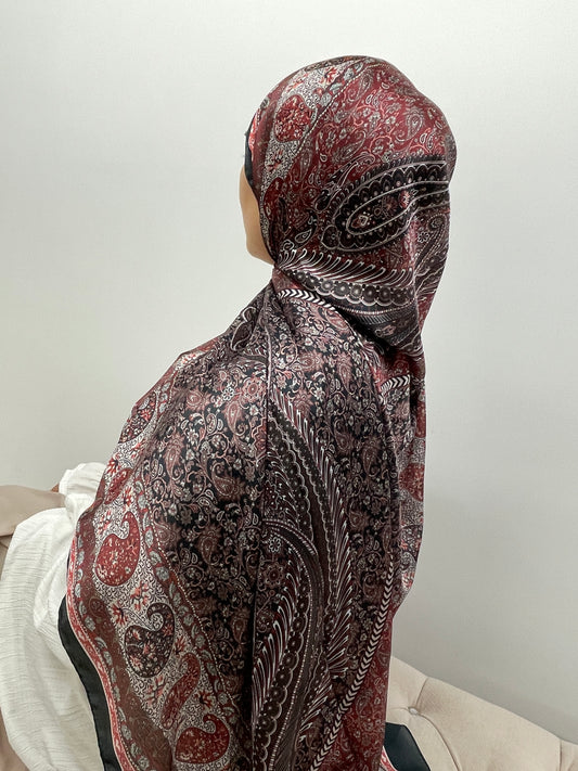 Hijab à motifs satiné